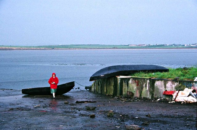 Q9566 : Beach/Harbour at Doonbeg Q9566 : Beach/Harbour at Doonbeg