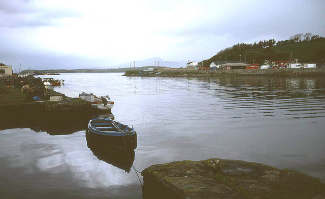 V9948 : Bantry harbour