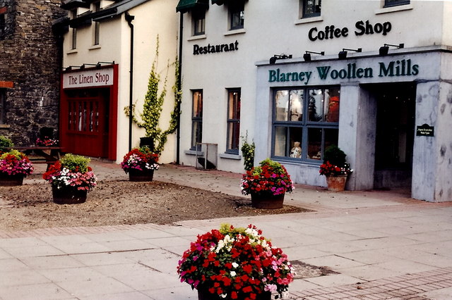 R4461 : Bunratty - Bunratty Village Mills - Blarney Woollen Mills