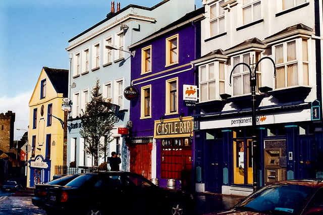 W3472 : Macroom - Buildings at north side of N Square (N22)