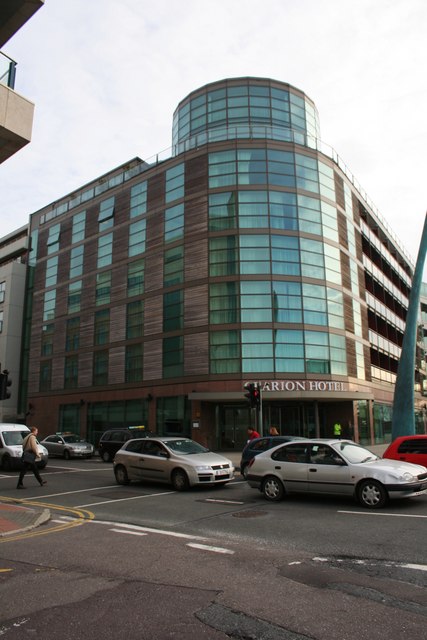 W6871 : Clarion Hotel