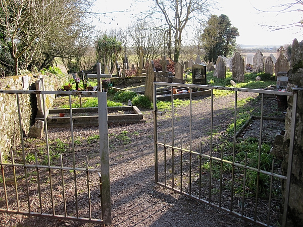 W9866 : Graveyard and Gate W9866 : Graveyard and Gate
