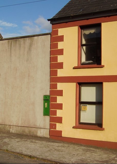 R5686 : Victorian letter box, Feakle R5686 : Victorian letter box, Feakle