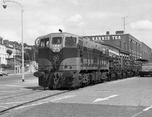 W6872 : Cork City railway 1975 - 2