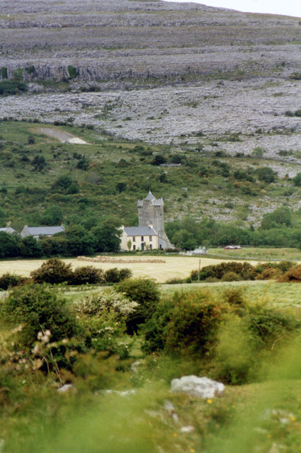 M2106 : Burren College of Art incorporating Newtown Castle M2106 : Burren College of Art incorporating Newtown Castle