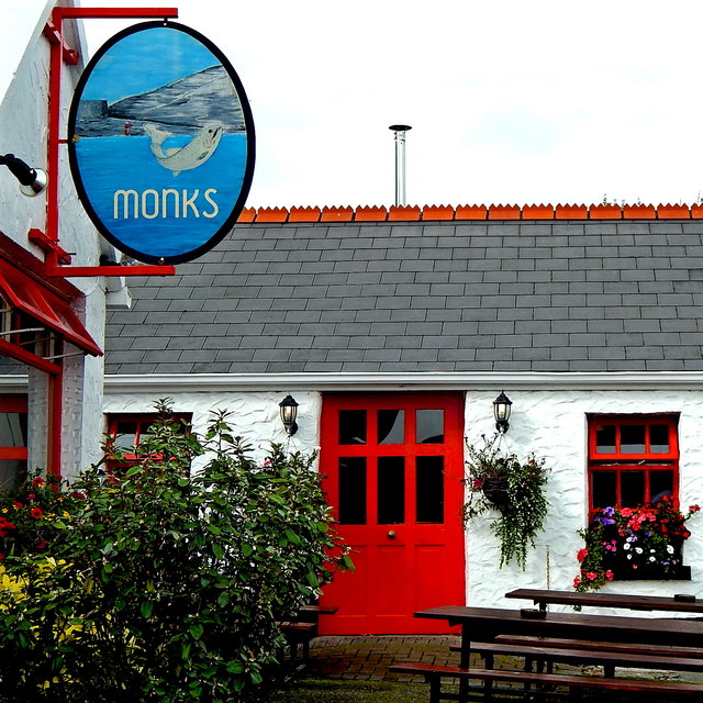 M2208 : County Clare - Ballyvaghan - Monk's Seafood Pub & Restaurant