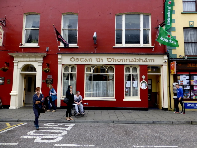 W3841 : Óstán Uí Dhonnabháin, Clonakilty