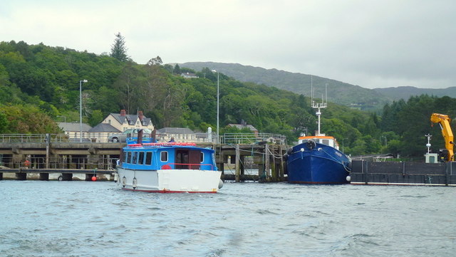 V9356 : Jetty at Glengarriff V9356 : Jetty at Glengarriff