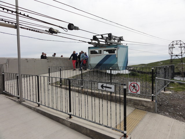 V5041 : Cable car dock
