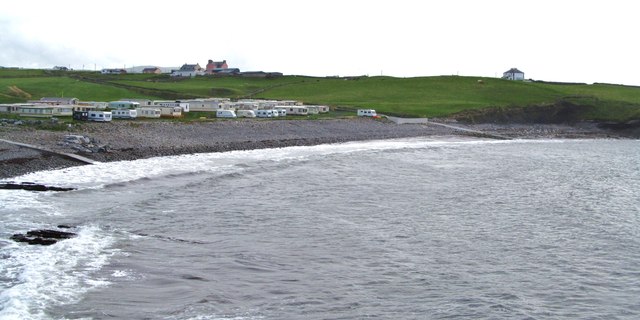 R0380 : Caravans by the shore R0380 : Caravans by the shore