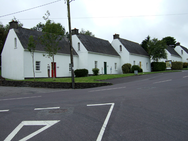 W2836 : Holiday Cottages at Ross Carbery