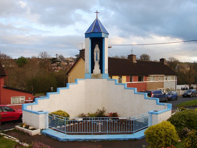 W6968 : Shrine at Pearce Park W6968 : Shrine at Pearce Park