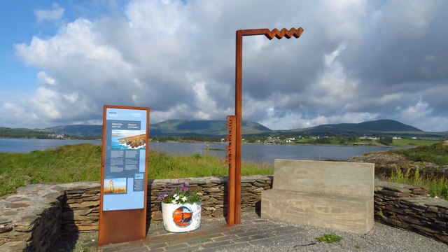 V6844 : Bere Island Information board V6844 : Bere Island Information board