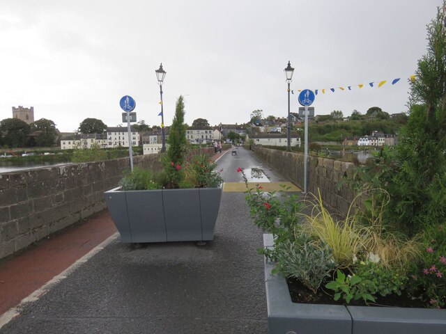 R7073 : Killaloe Bridge R7073 : Killaloe Bridge