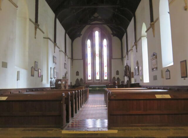 R7072 : Inside St Flannan's Cathedral