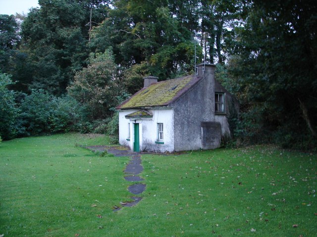 W5671 : Cottage at Foot of Garravagh W5671 : Cottage at Foot of Garravagh